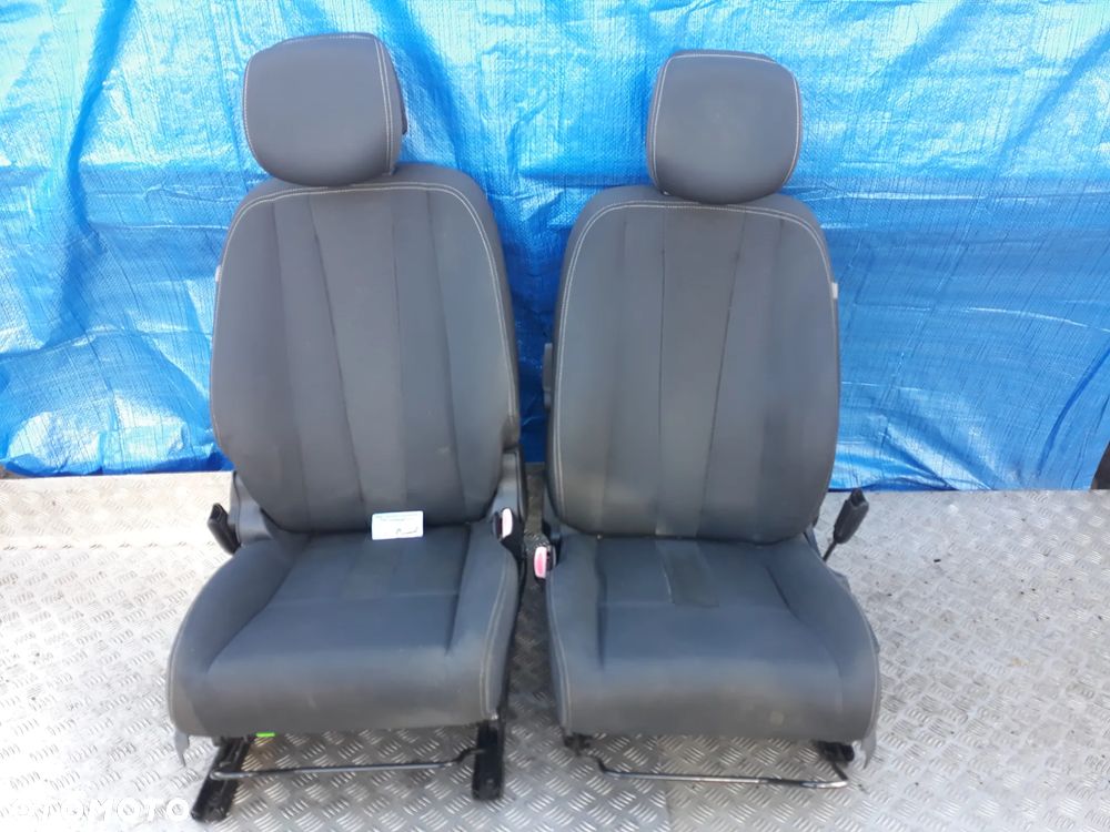 FOTEL KIEROWCY I PASAŻERA RENAULT MEGANE III 5D KOMBI  2009r  (KOMPLET) - 1