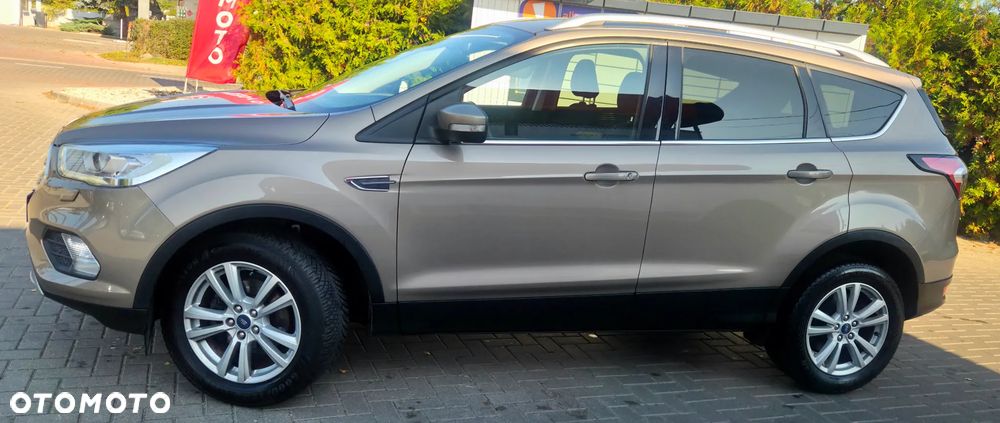 Ford Kuga 1.5 EcoBoost 2x4 Titanium - 6