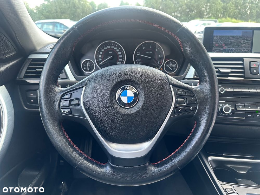 BMW Seria 3 - 34