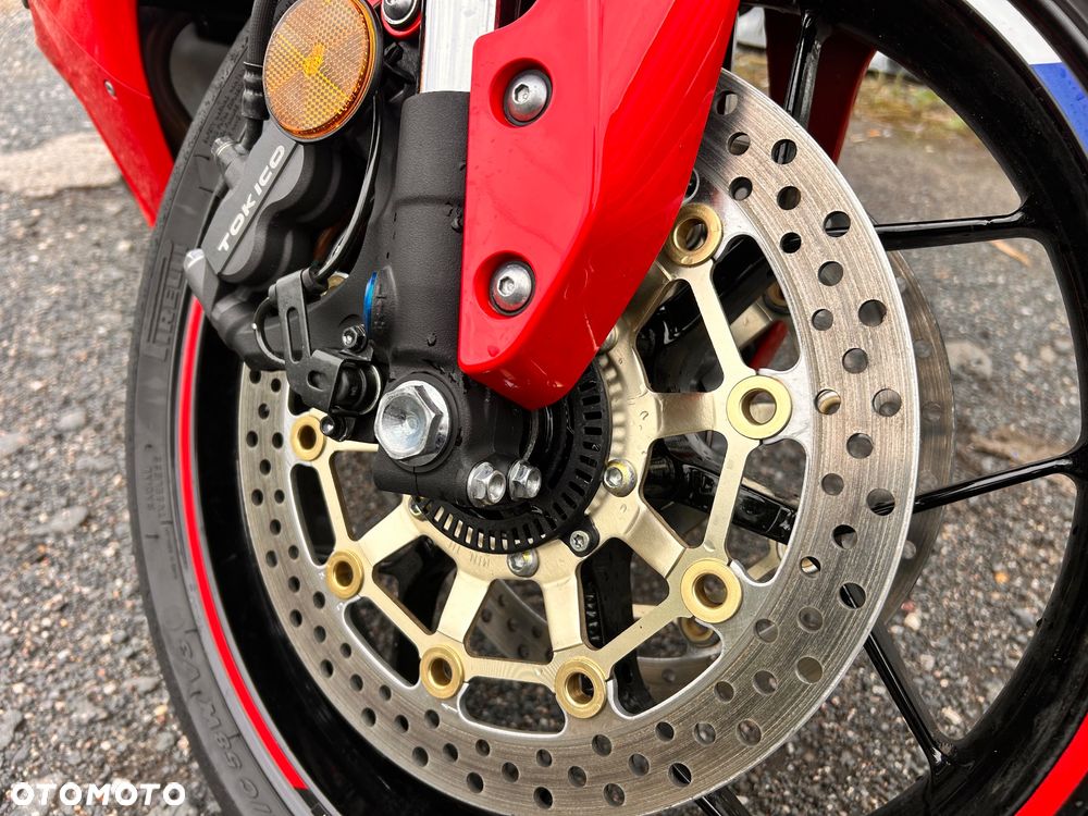 Honda CBR - 24