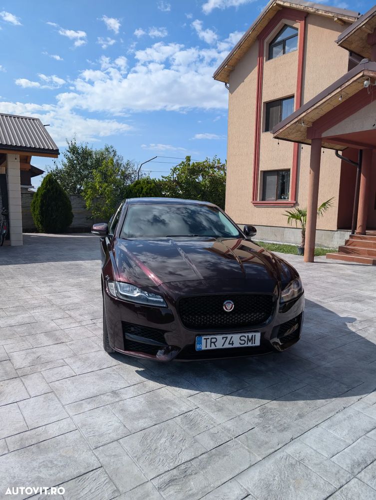 Jaguar XF 25d AWD R-Sport - 9