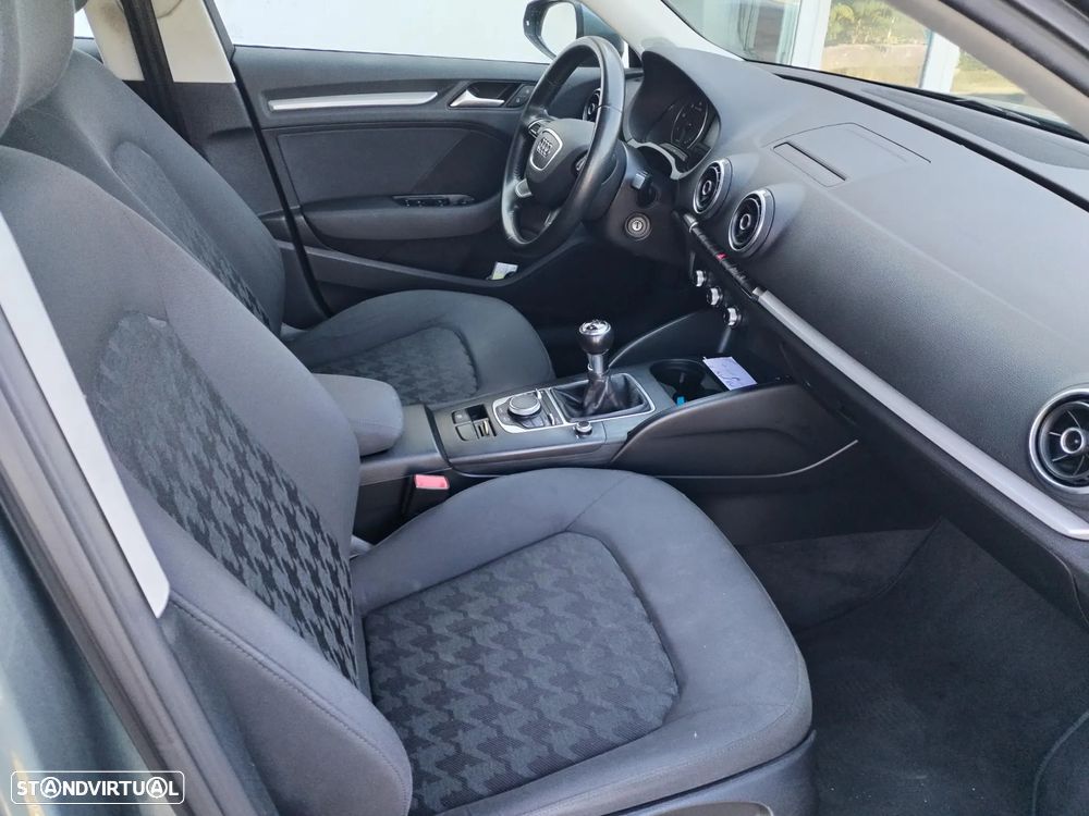 Audi A3 Sportback 1.6 TDI Advance - 12
