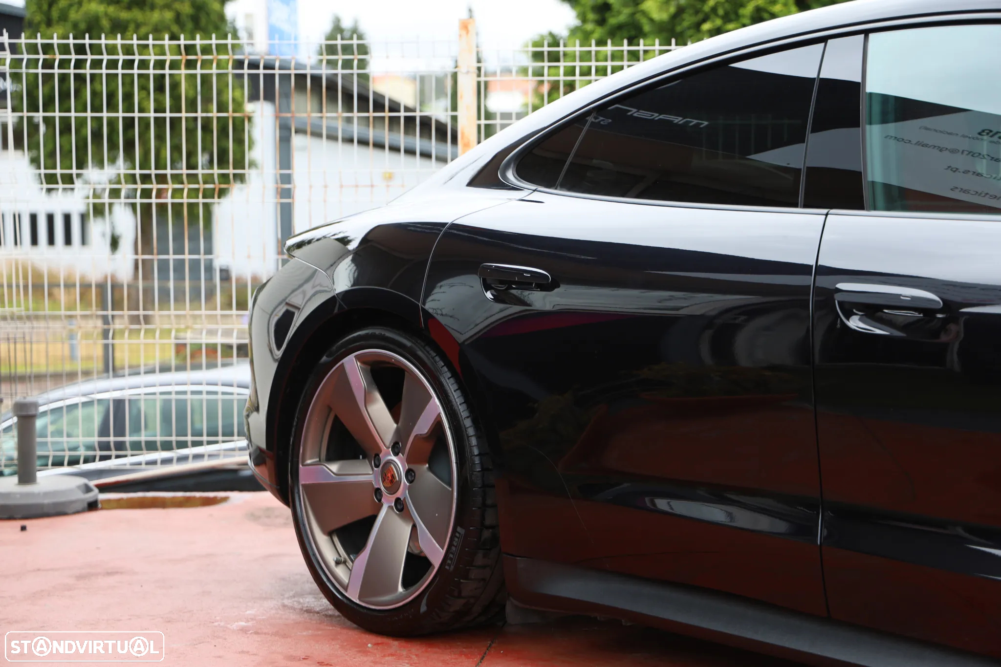 Porsche Taycan 4S - 6