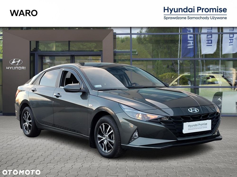 Hyundai Elantra - 8