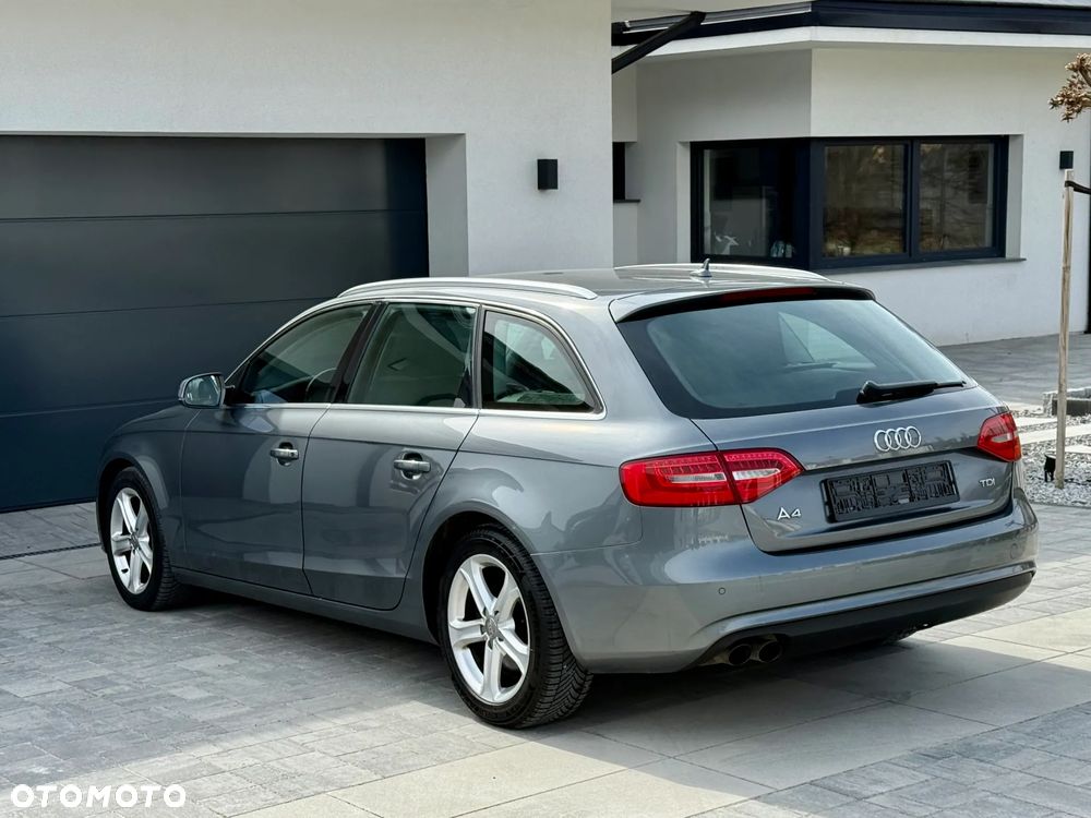 Audi A4 Avant - 10