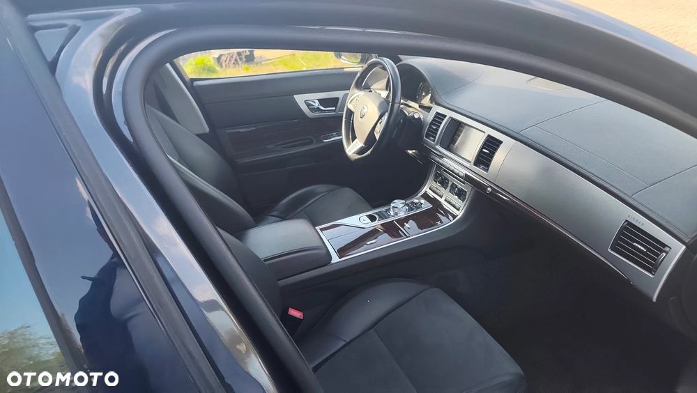 Jaguar XF 3.0 V6 S Premium Luxury - 21
