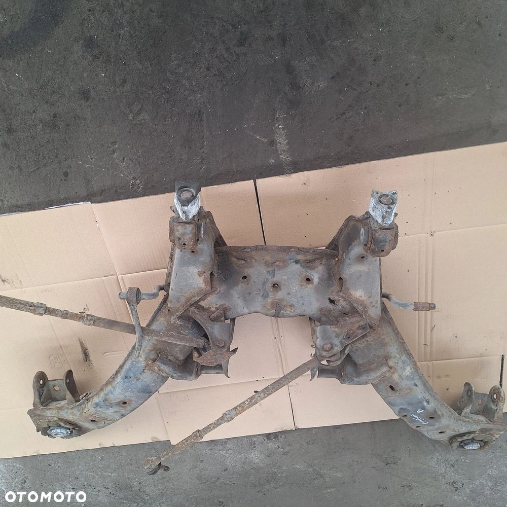 SANKI WOZEK BELKA ZAWIESZENIA TYL OMEGA B - 6