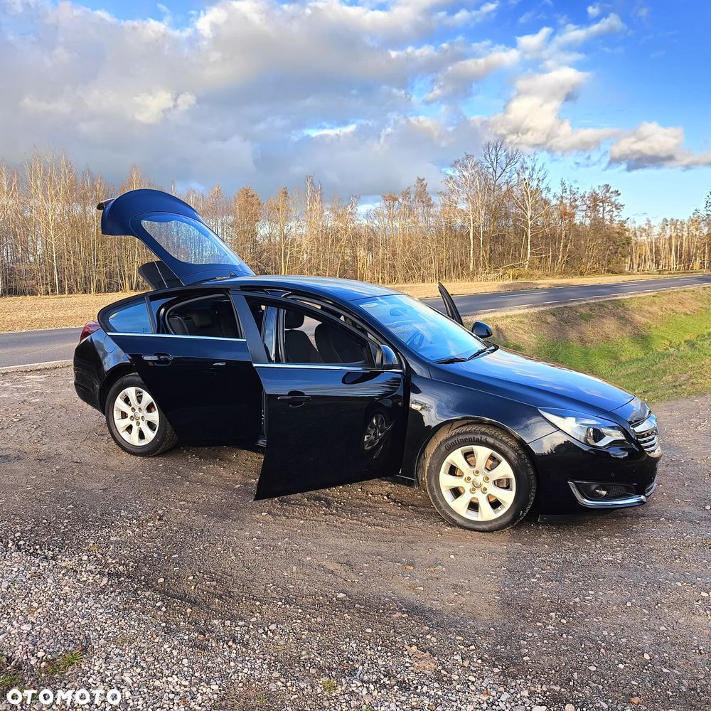 Opel Insignia - 30