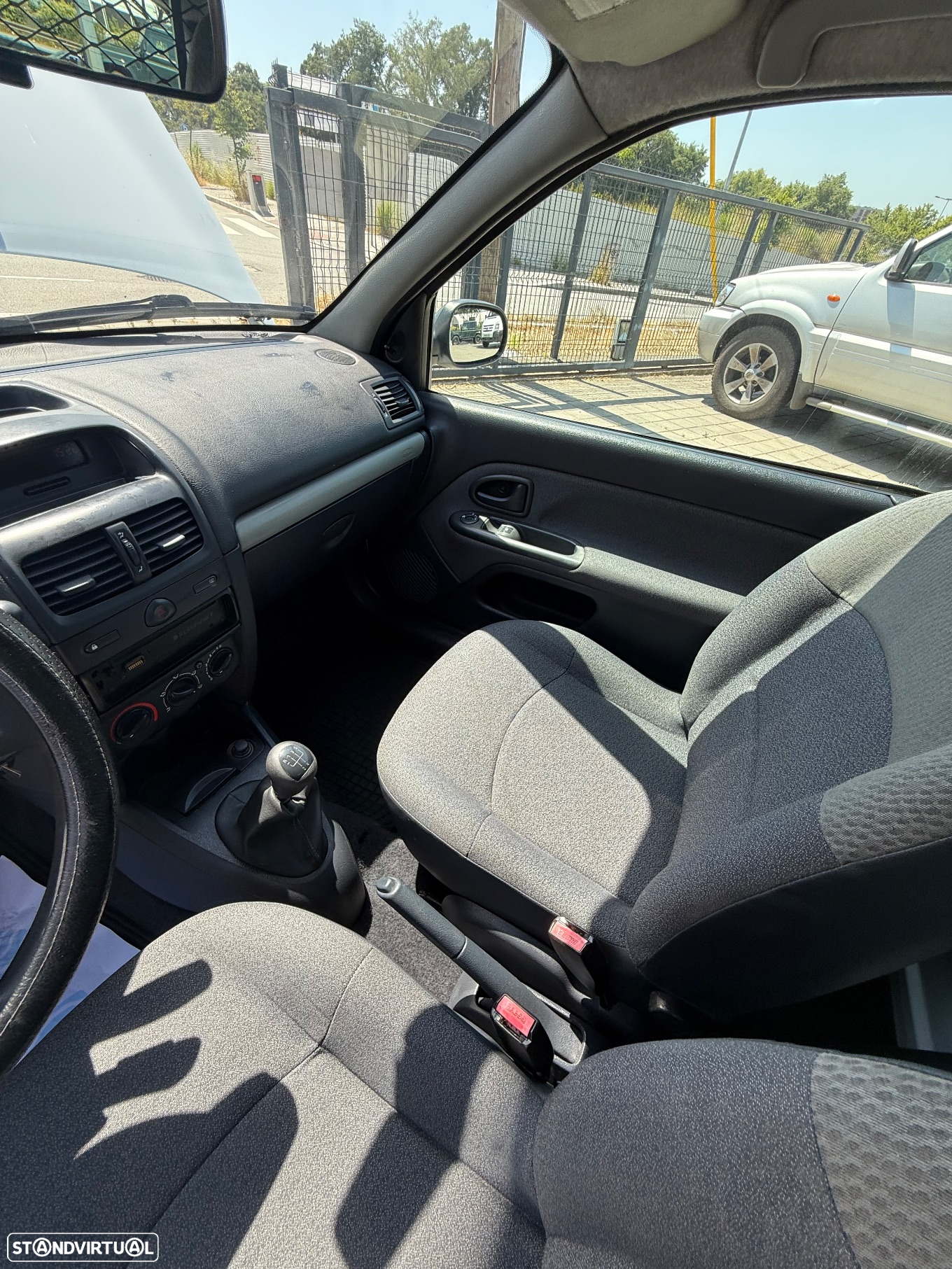 Renault clio van diesel 2 lugares comercial - 13