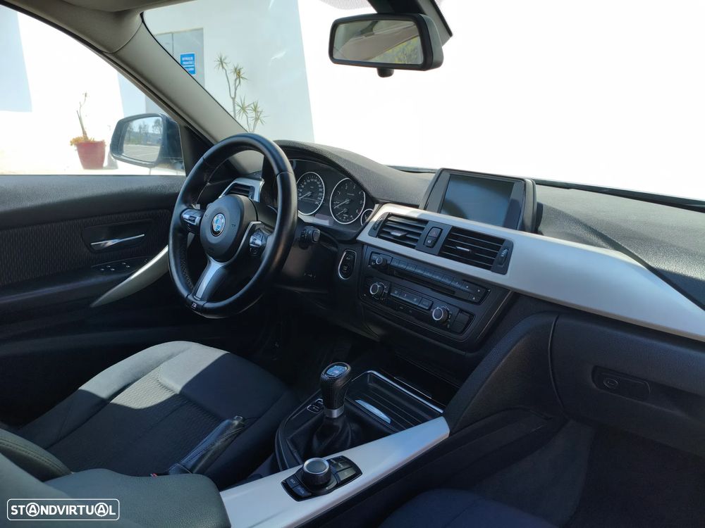 BMW 320 d Line Sport - 8