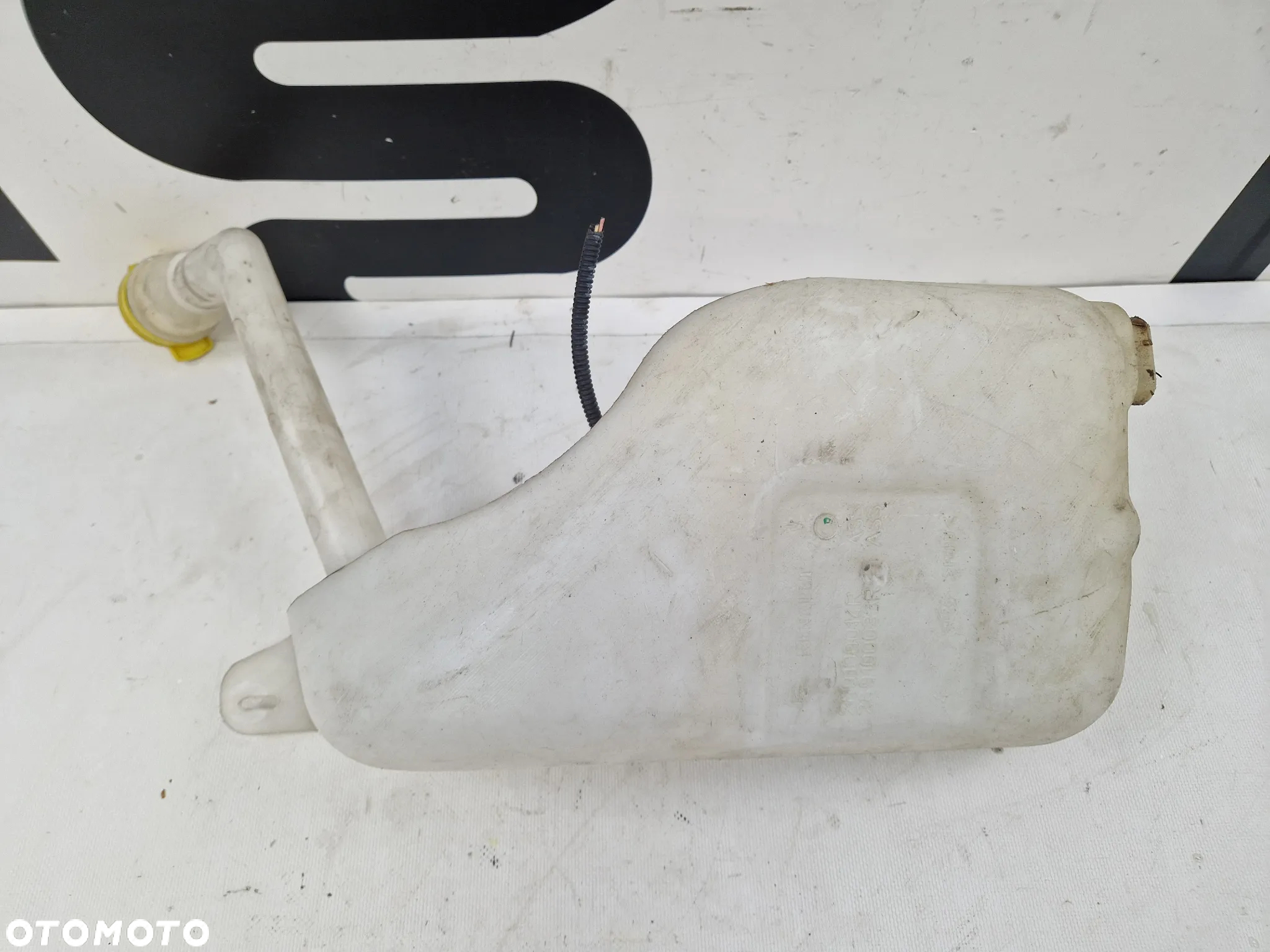 Zbiornik zbiorniczek płynu do spryskiwaczy Renault Megane III - 2