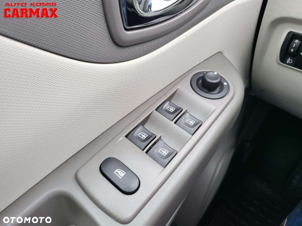 Renault Captur - 18