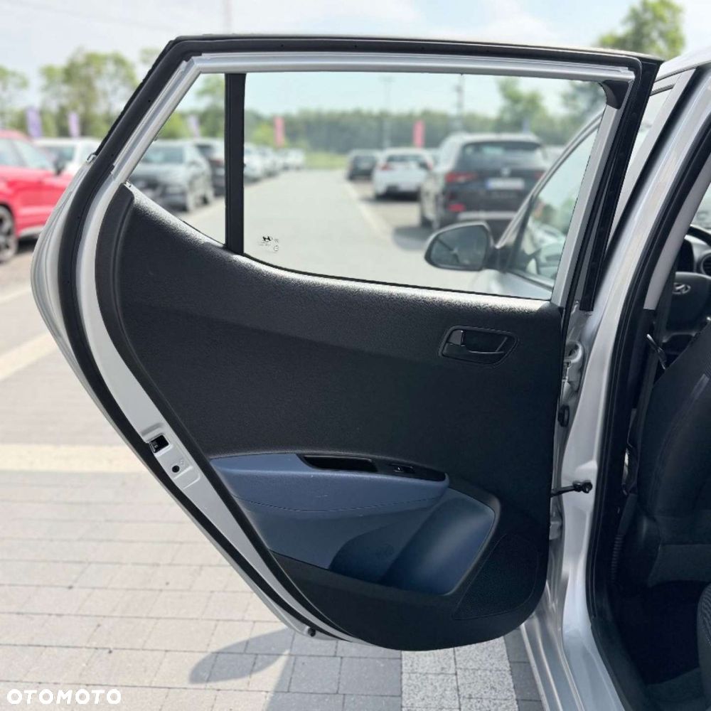 Hyundai i10 - 16