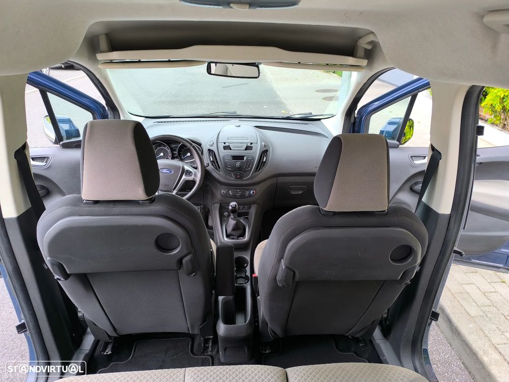 Ford Tourneo Courier 1.0 EcoBoost Titanium - 12