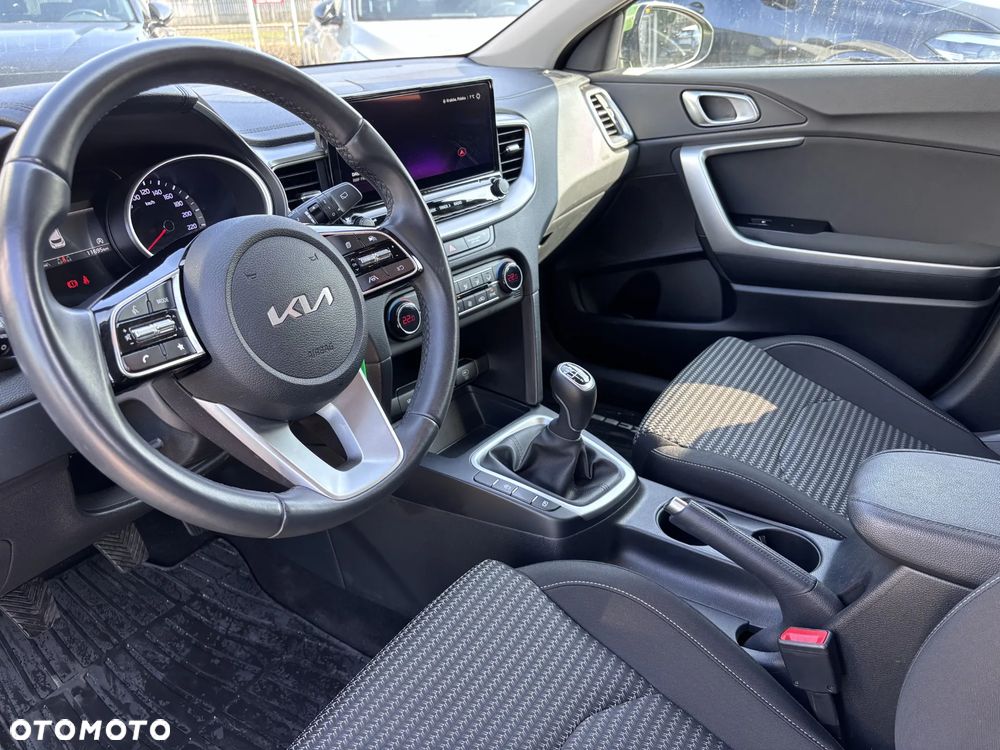 Kia XCeed 1.5 T-GDI M - 10