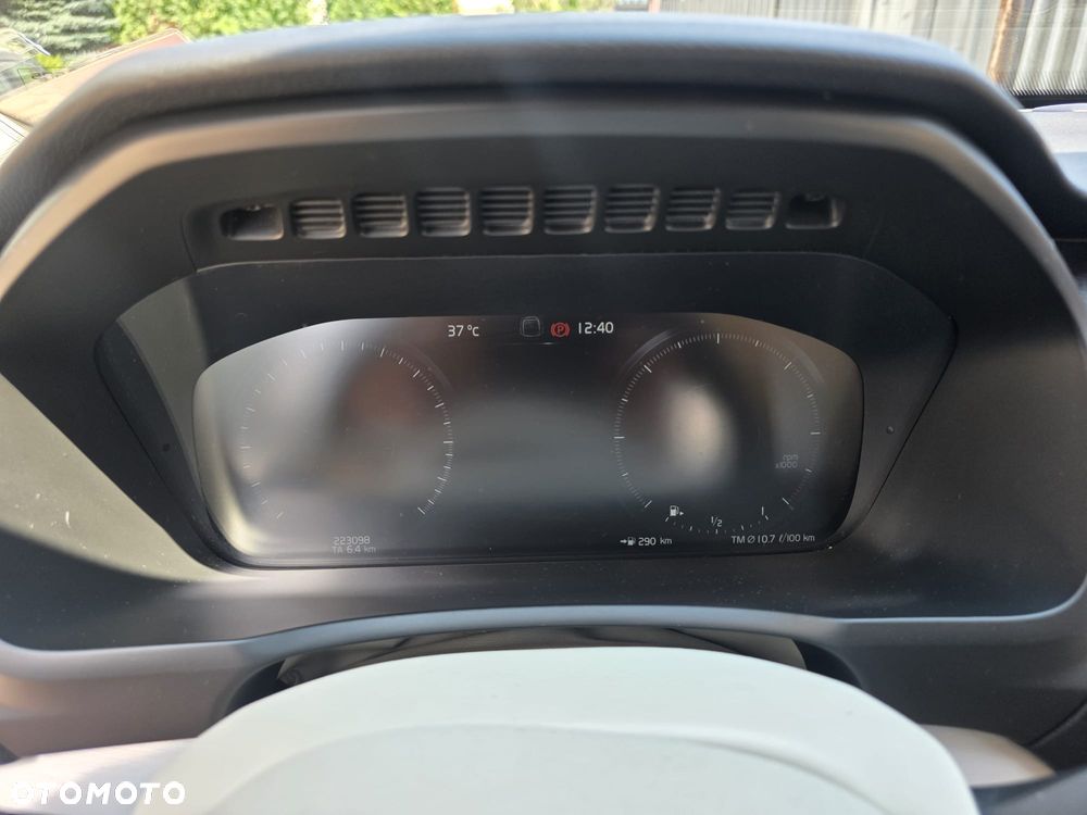 Volvo XC 90 D5 AWD Momentum - 8