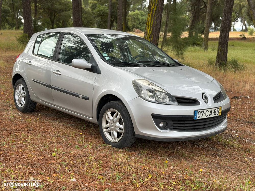 Renault Clio 1.2 16V Dynamique - 4