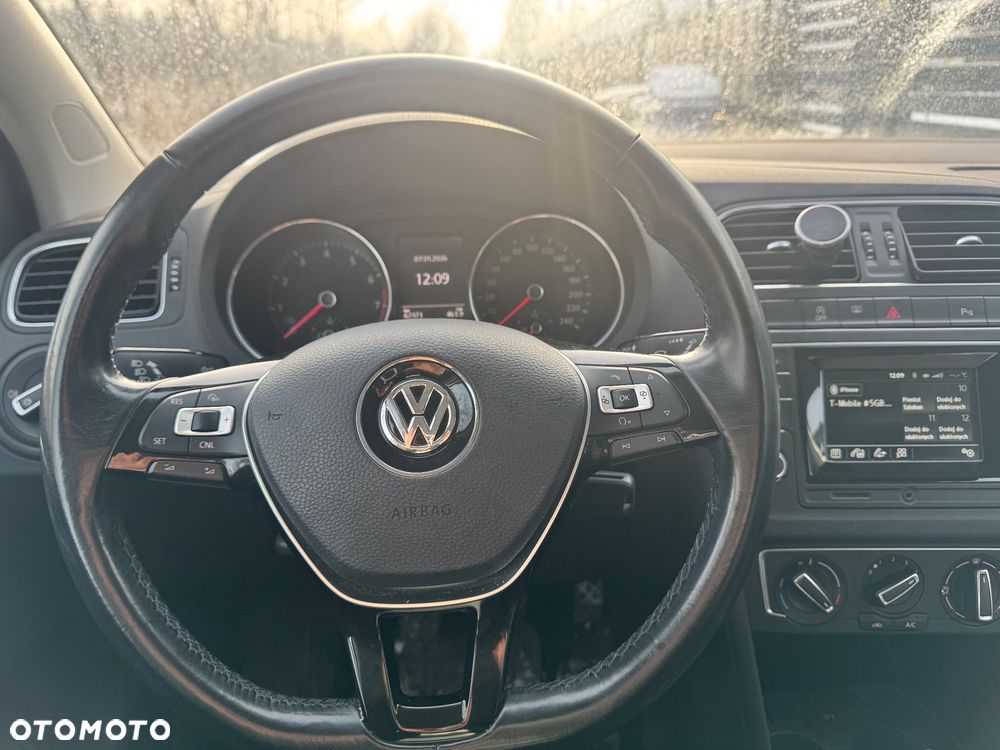 Volkswagen Polo 1.2 TSI BMT Highline - 4