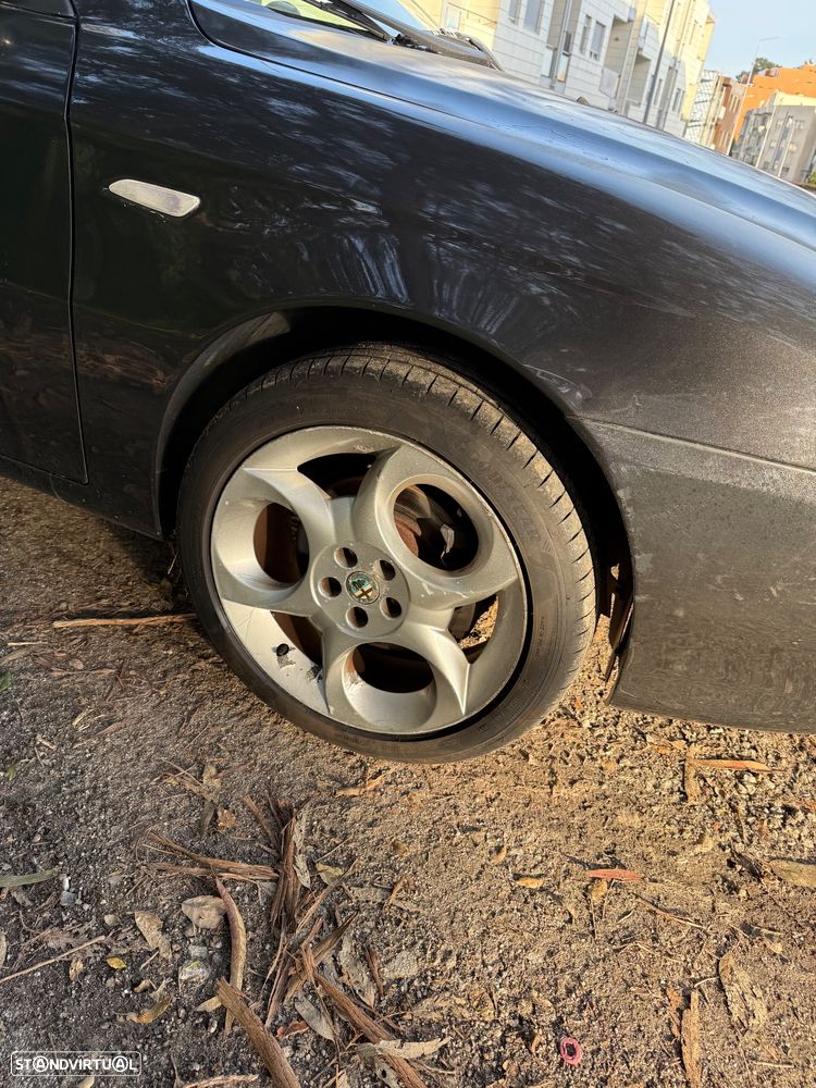 Alfa Romeo 147 1.9 JTD 16V Executive - 14