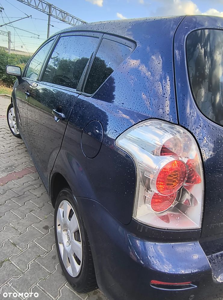 Toyota Corolla Verso 1.8 Edition - 1