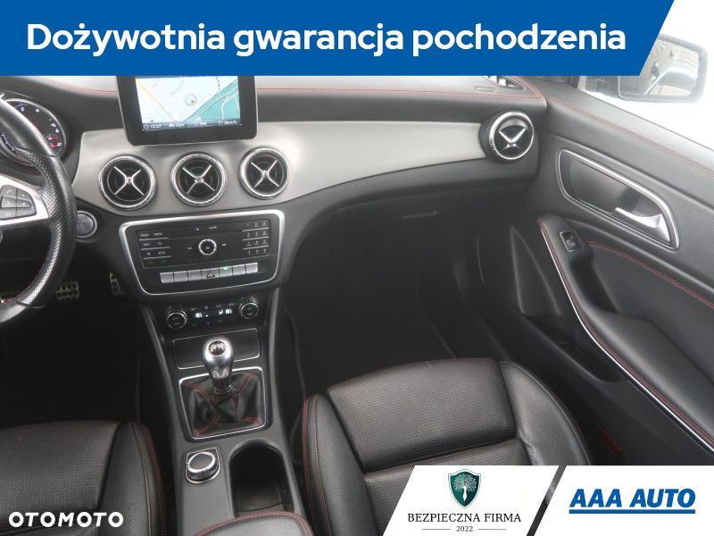 Mercedes-Benz CLA - 10