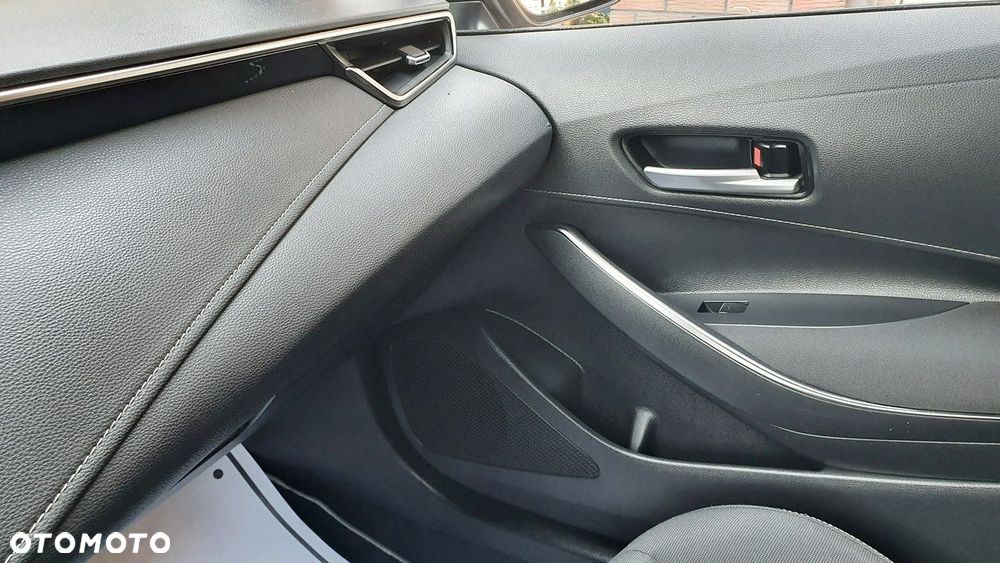 Toyota Corolla 1.8 Hybrid Comfort - 39