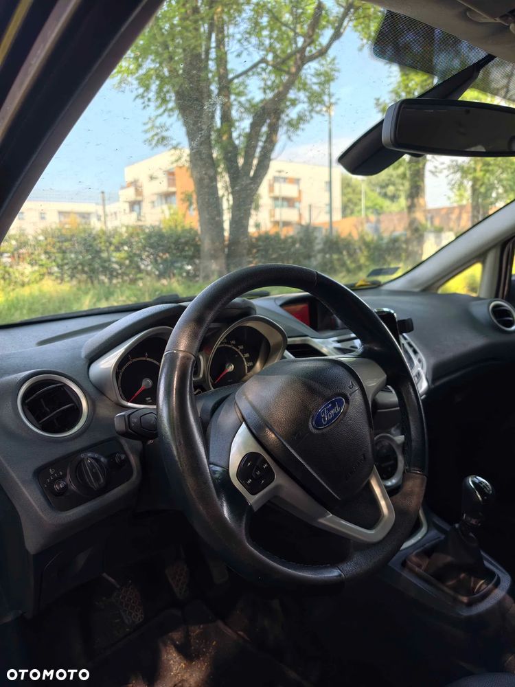 Ford Fiesta 1.6 Ti-VCT Sport - 13