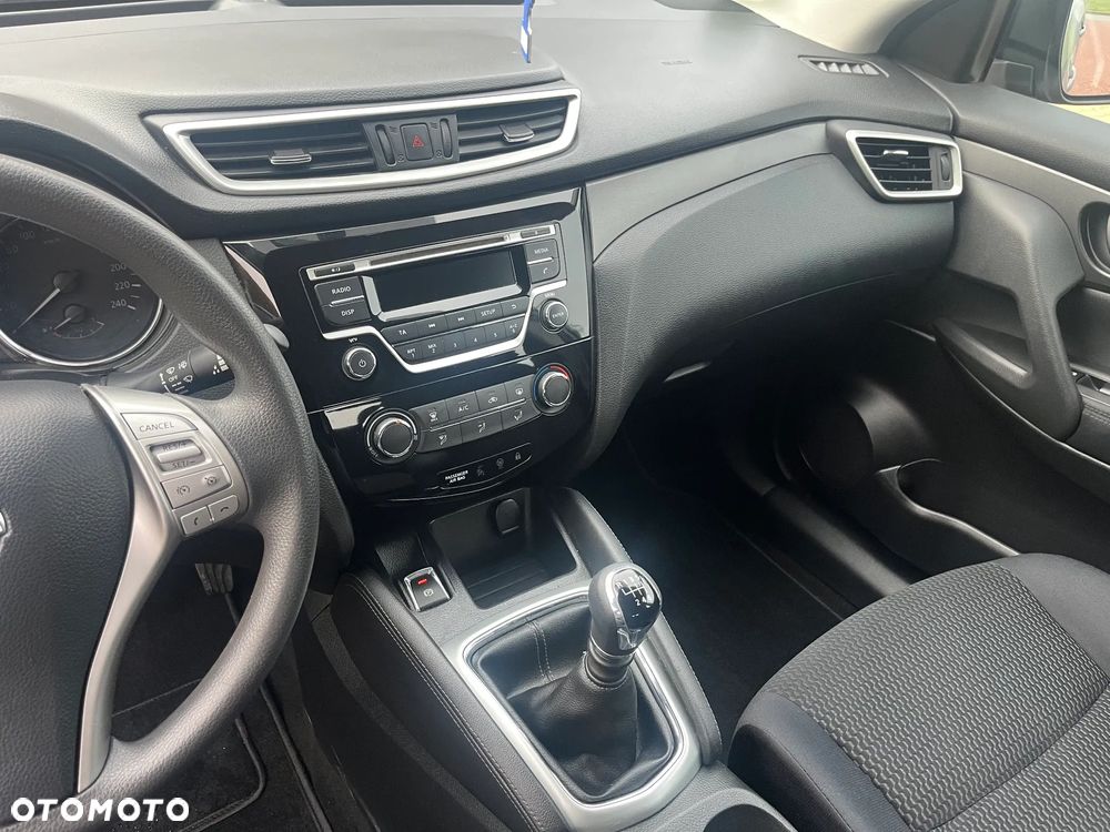 Nissan Qashqai 1.2 DIG-T N-Vision - 10