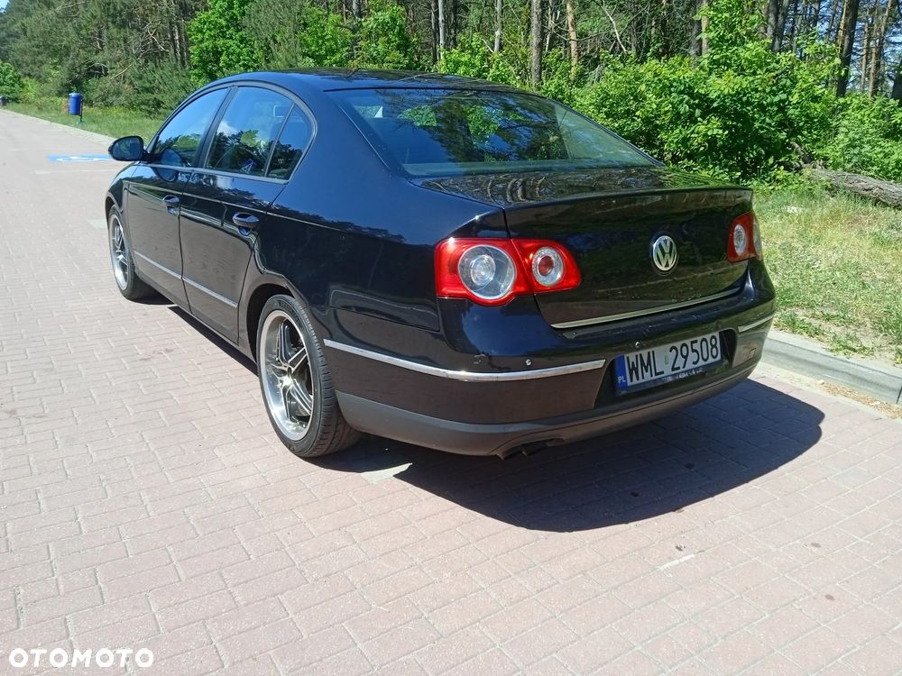 Volkswagen Passat 2.0 TDI Sportline - 4