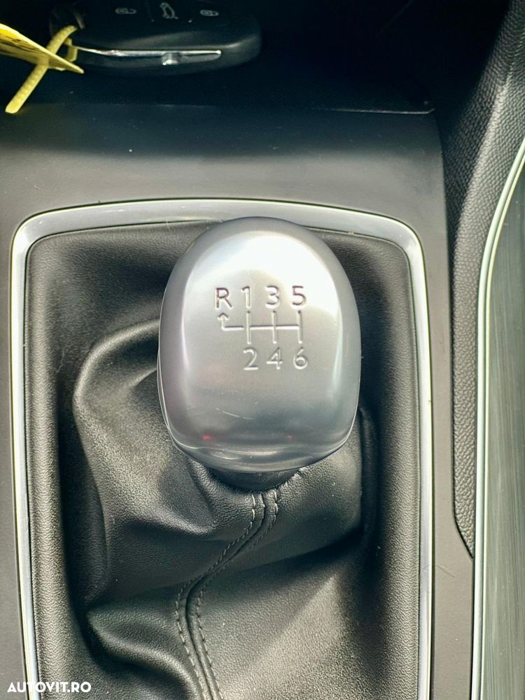 Peugeot 308 - 34
