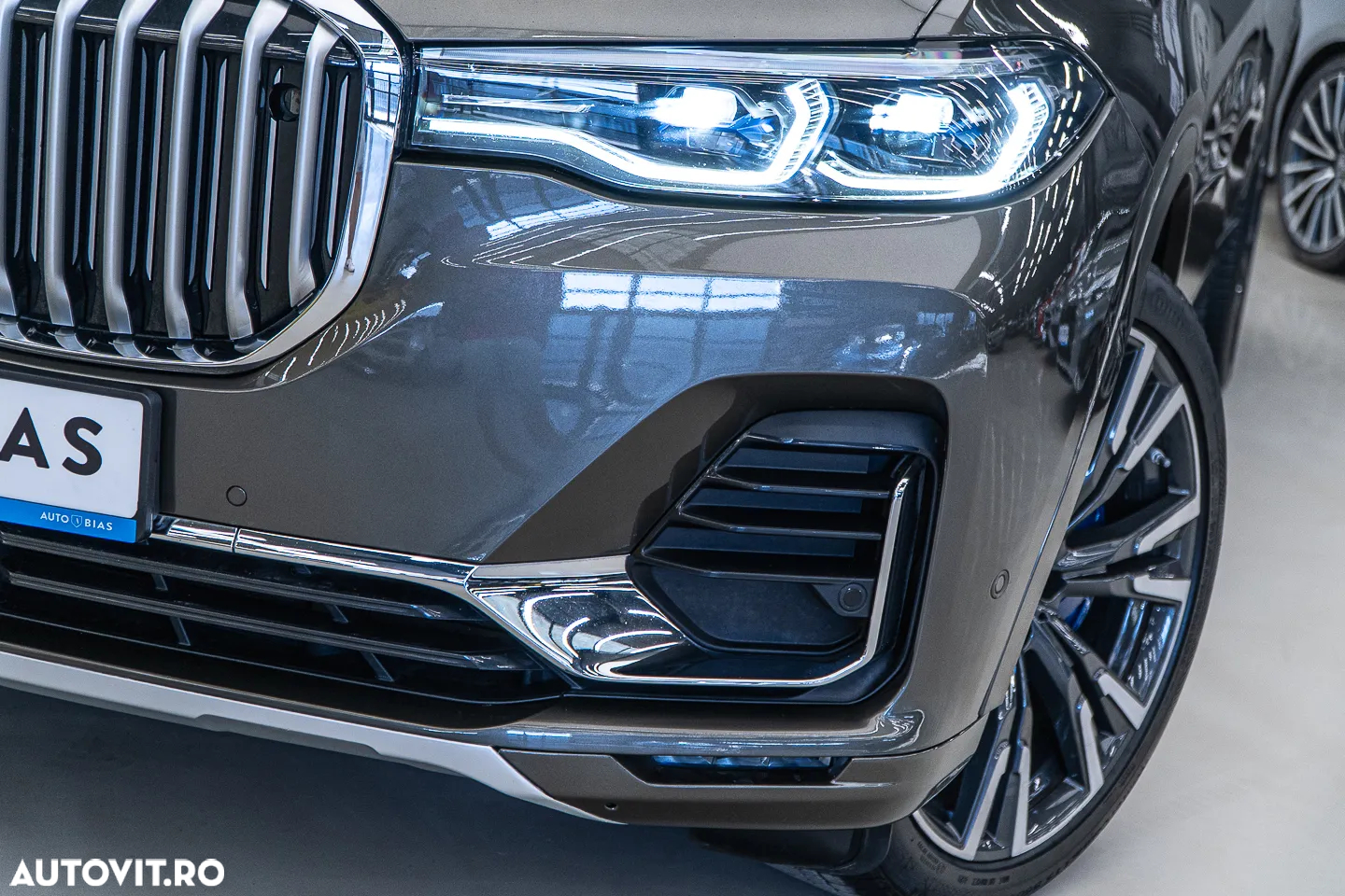 BMW X7 xDrive40i - 34