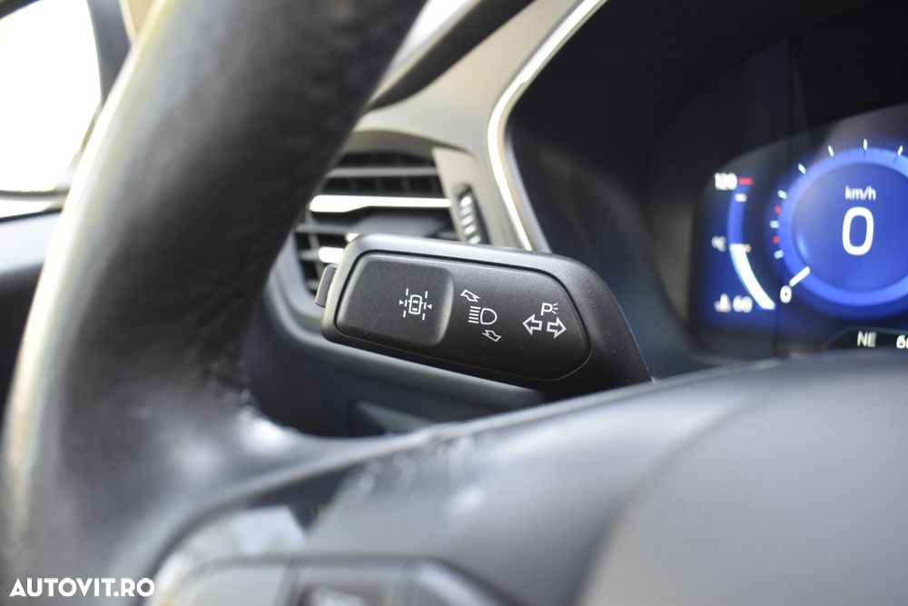 Ford Kuga - 27