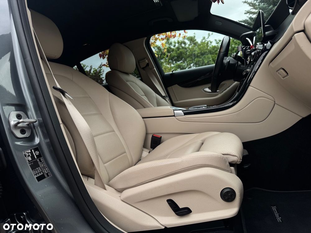 Mercedes-Benz GLC 200 d - 28