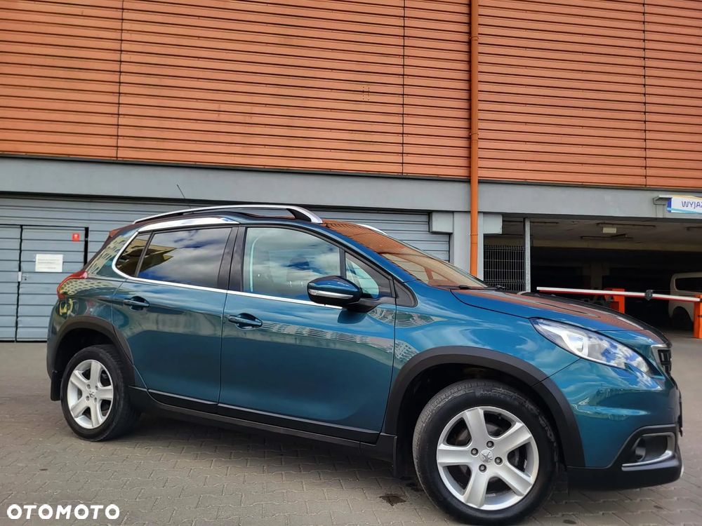 Peugeot 2008 BlueHDi 100 STOP & START Allure - 17