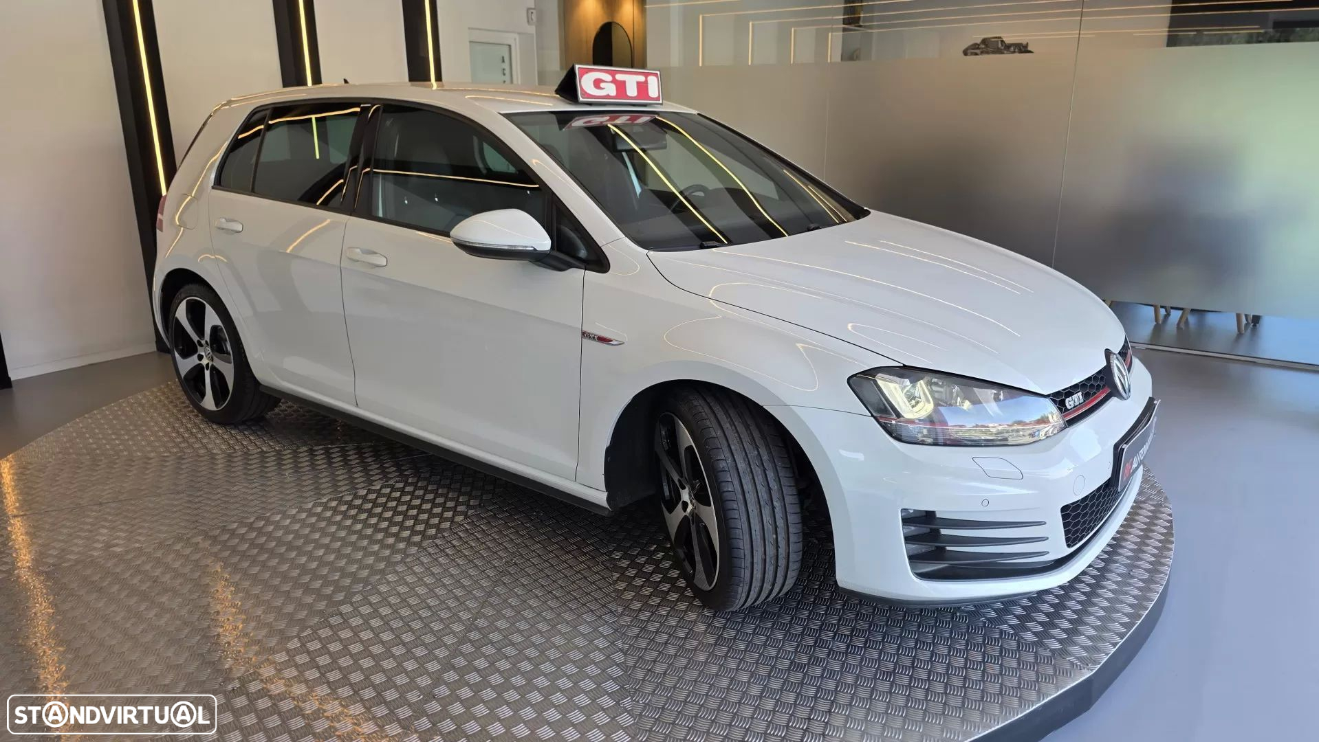 VW Golf 2.0 TSi GTi DSG Performance - 20