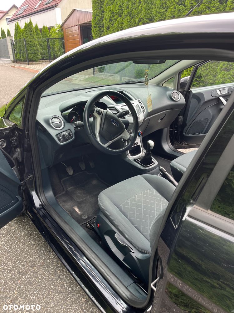 Ford Fiesta - 5