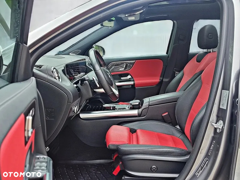 Mercedes-Benz GLA 250 4-Matic AMG Line - 11