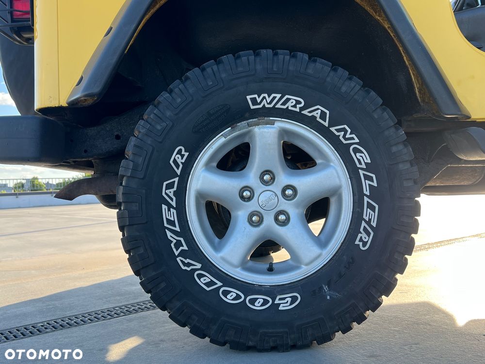 Jeep Wrangler - 34