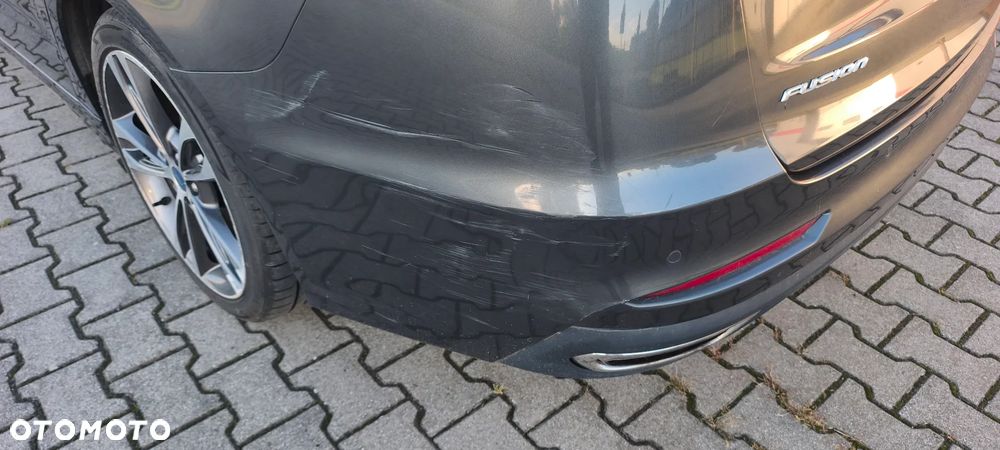 Ford Fusion 2.0 EcoBoost Titanium - 18