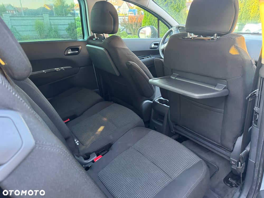 Peugeot 3008 1.6 Premium - 11