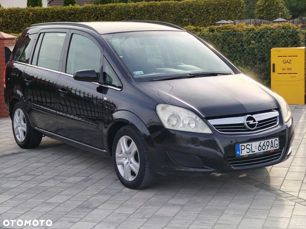 Opel Zafira - 1
