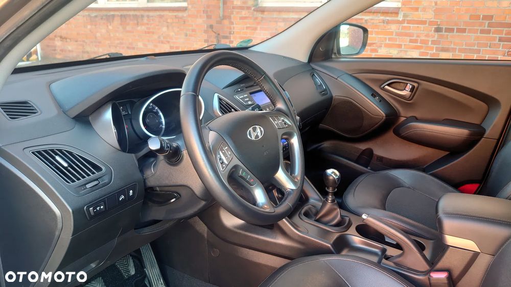 Hyundai ix35 1.6 2WD Fifa World Cup Edition - 6