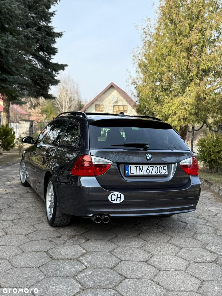 BMW Seria 3 330xi - 3