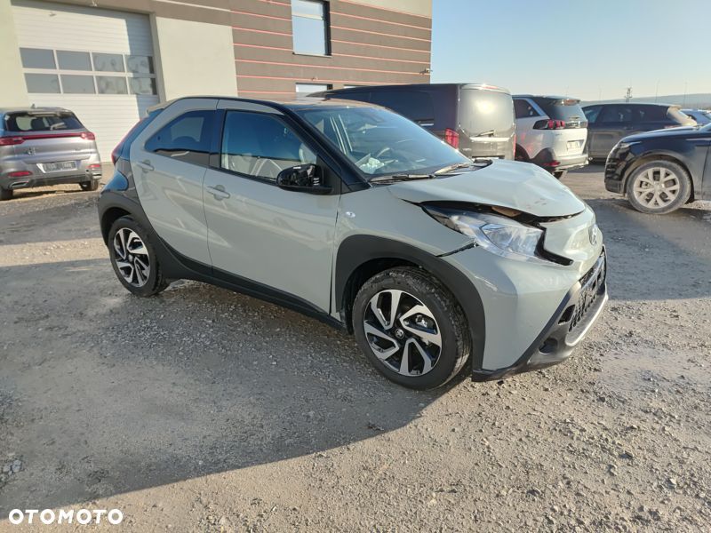 Toyota Aygo X 1.0 VVT-i Color Edition X-shift - 5