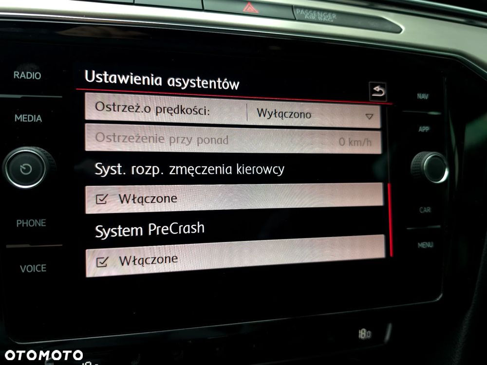 Volkswagen Passat 2.0 TDI BMT SCR 4Mot Highline DSG7 - 38