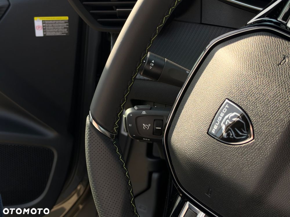 Peugeot 2008 PureTech mHEV GT Exclusive e-DCS6 - 21