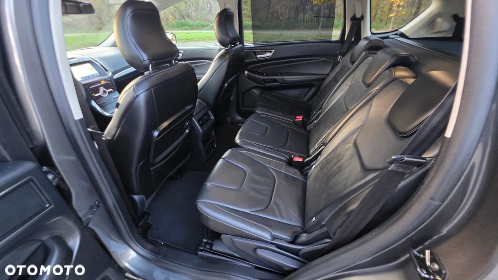 Ford S-Max 2.0 EcoBlue Titanium - 24