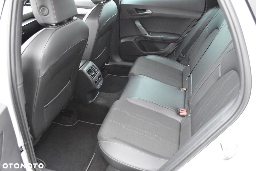 Cupra Formentor 1.4 e-Hybrid DSG - 27