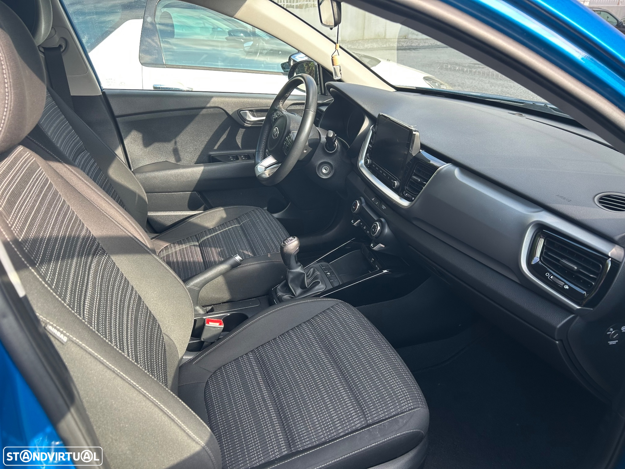 Kia Stonic - 5