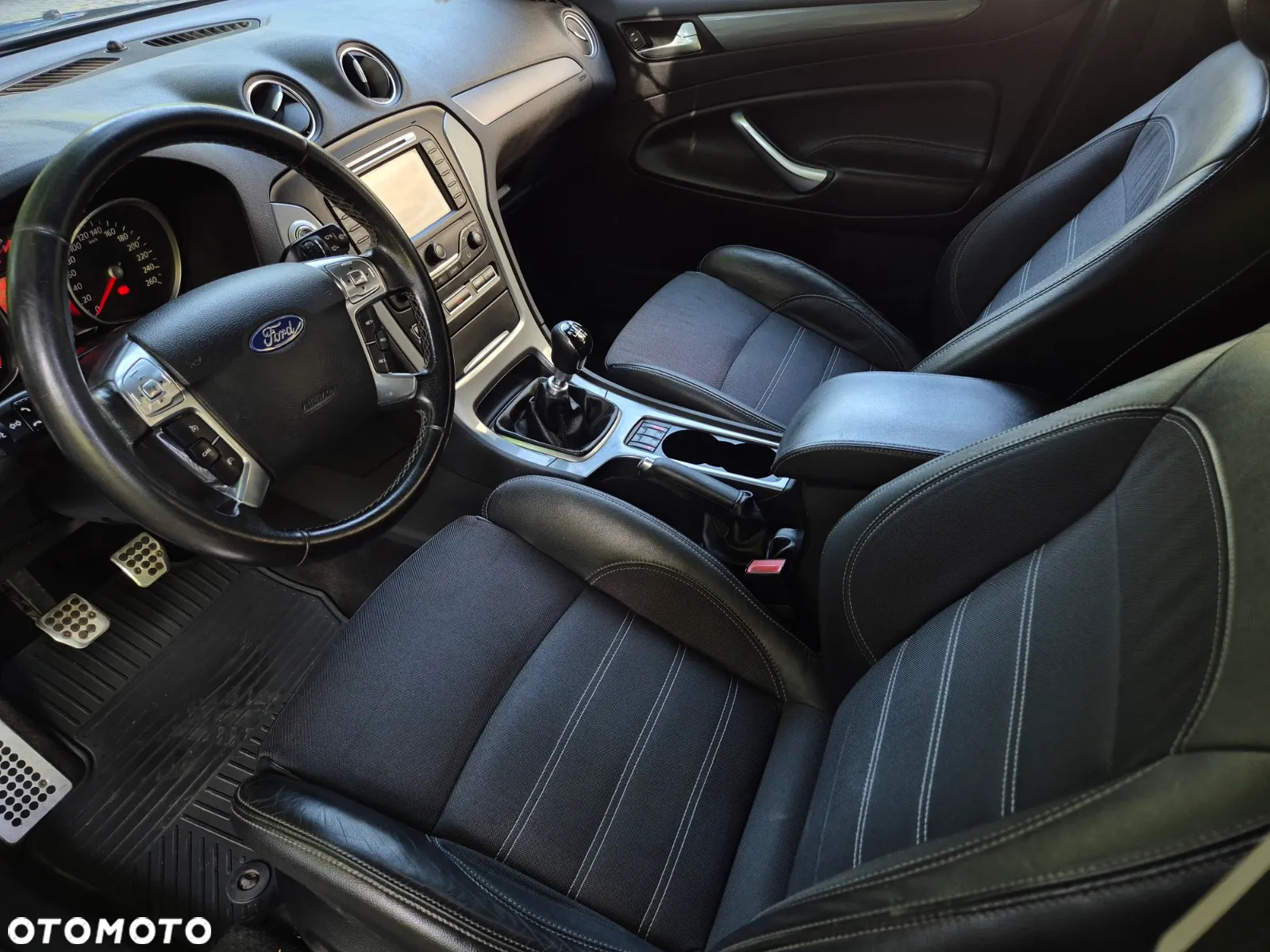 Ford Mondeo 2.0 TDCI Champions Edition - 14